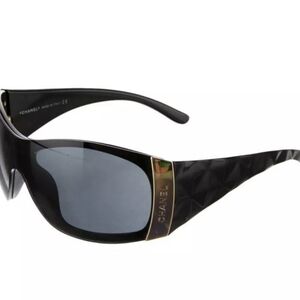 Vintage Chanel Diamond Pattern Sunglasses